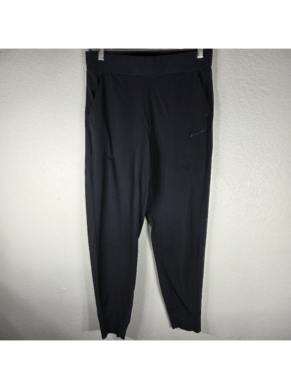Nike Dri-Fit Pants Womens M Black Woven Bliss Joggers Track Athletic Running